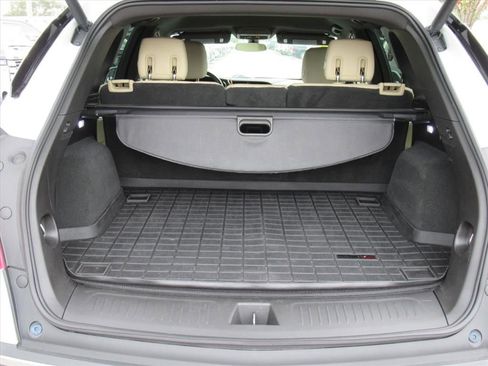 Used 2019 Cadillac XT5 Base image 29