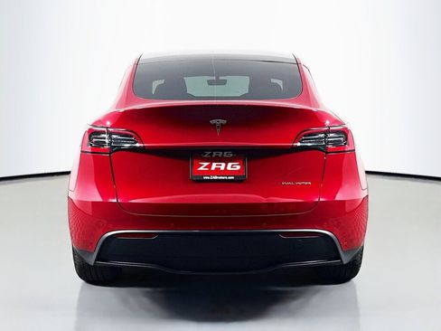 Used 2021 Tesla Model Y Long Range image 4