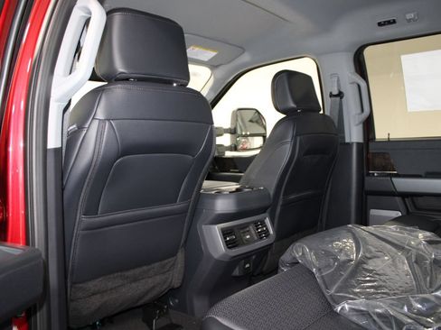New 2026 Ford F250 Lariat w/ Black Appearance Package AWD/4WD image 26