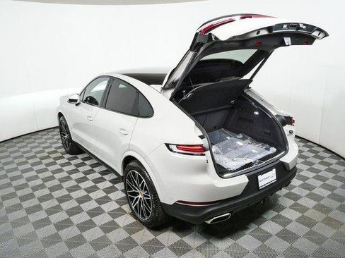 New 2026 Porsche Cayenne Coupe AWD/4WD image 34
