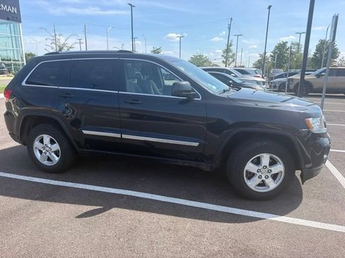 Used 2012 Jeep Grand Cherokee Laredo w/ Laredo E Group AWD/4WD image 7