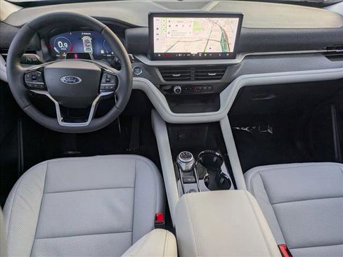 New 2026 Ford Explorer Platinum w/ LUX Leather Package image 16