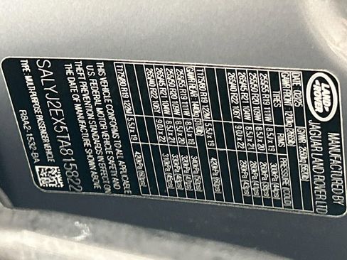 Used 2026 Land Rover Range Rover Velar S AWD/4WD image 34