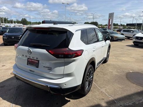 New 2026 Nissan Rogue Platinum AWD/4WD image 4