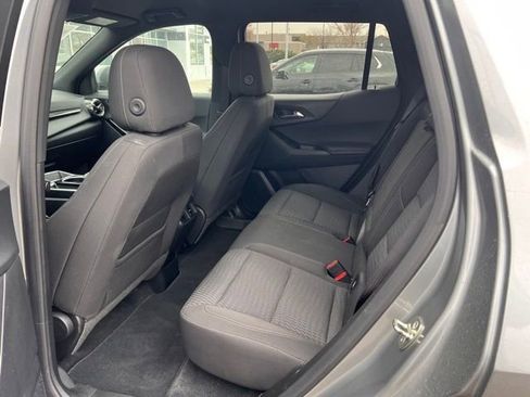 Used 2025 Chevrolet Equinox LT image 10