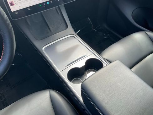 Used 2021 Tesla Model Y Long Range image 45