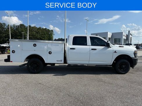 New 2026 RAM 2500 Tradesman AWD/4WD image 29