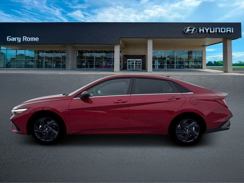 New 2026 Hyundai Elantra SEL Sport Premium FWD image 3