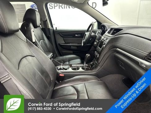 Used 2017 Chevrolet Traverse LT image 9