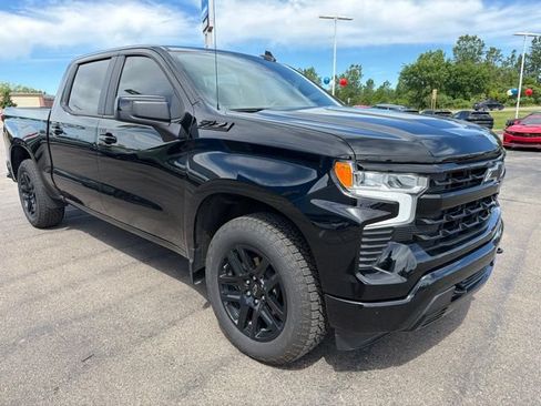 Used 2025 Chevrolet Silverado 1500 RST AWD/4WD image 4