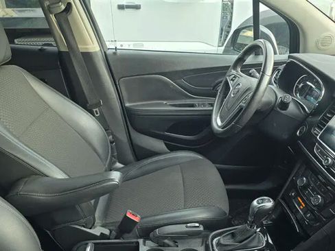 Used 2020 Buick Encore Sport Touring w/ Safety Package AWD/4WD image 5