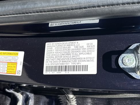 Used 2025 Honda Pilot Touring image 37