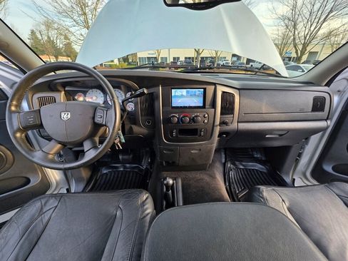 Used 2005 Dodge Ram 2500 Truck SLT image 33