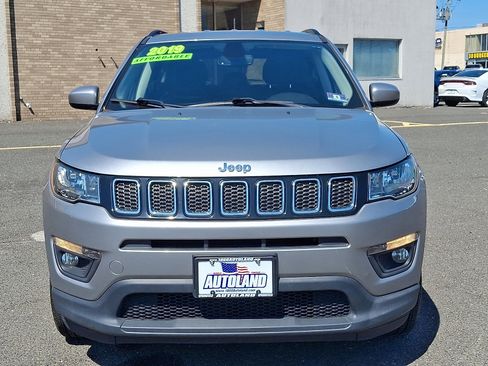 Used 2019 Jeep Compass Latitude w/ Popular Equipment Group AWD/4WD image 2