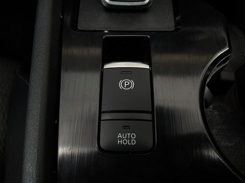 Used 2026 Nissan Rogue SV FWD image 26