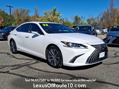 Certified 2022 Lexus ES 300h w/ Premium Package
