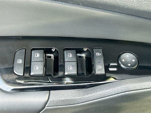 Certified 2023 Kia Sportage X-Line w/ X-Line Premium Package image 18