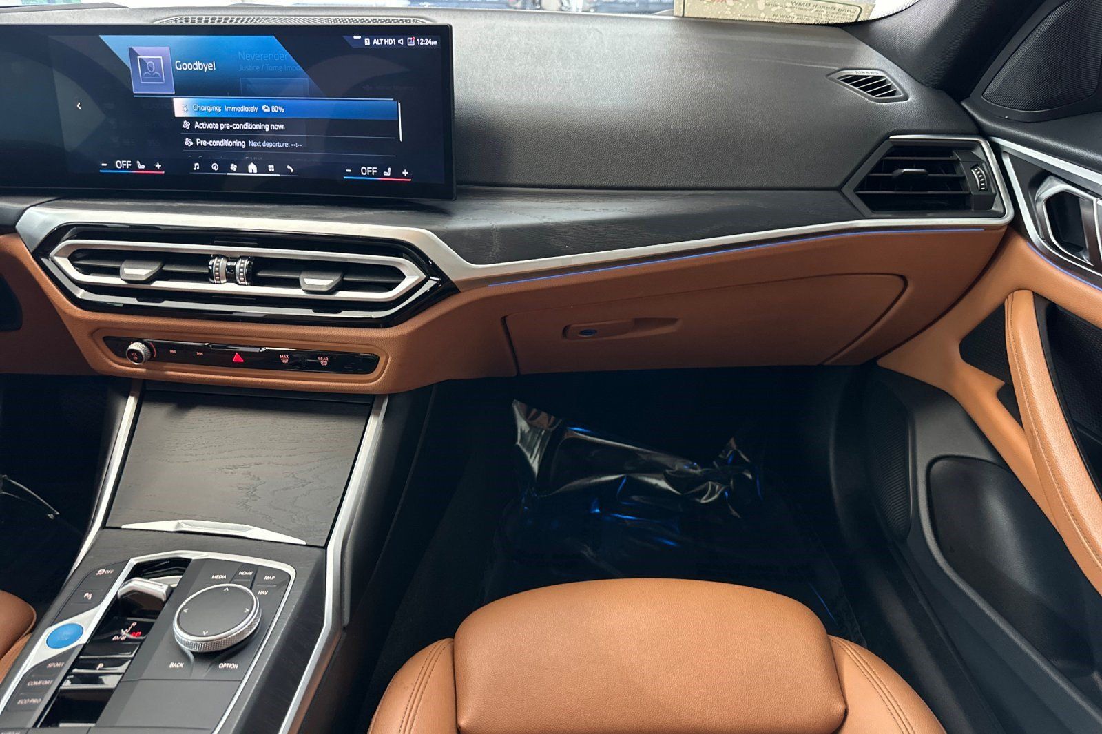 Used 2024 BMW i4 eDrive40 w/ Premium Package RWD image 32