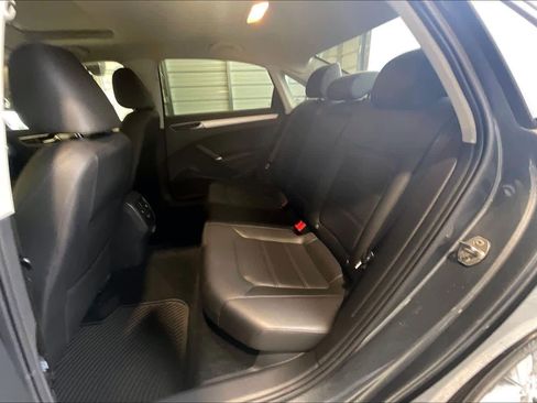 Used 2019 Volkswagen Passat 2.0T Wolfsburg image 27