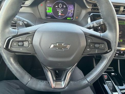 Used 2023 Chevrolet Bolt EUV LT w/ Comfort Package FWD image 15