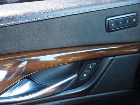 Used 2020 Cadillac Escalade Luxury RWD image 27