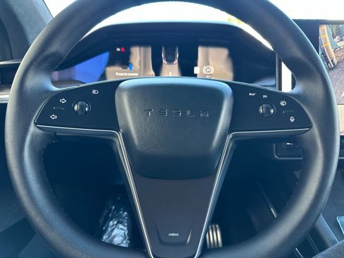 Used 2024 Tesla Model X AWD/4WD image 26