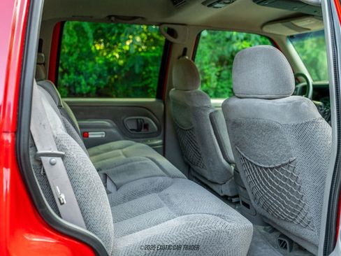 Used 1999 Chevrolet Tahoe LS image 27