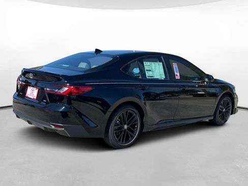 New 2026 Toyota Camry SE w/ Convenience Package image 6