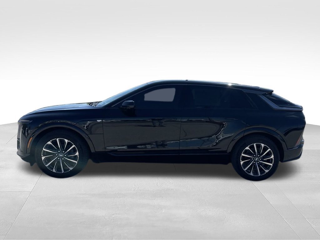 Certified 2024 Cadillac Lyriq Sport AWD/4WD image 2