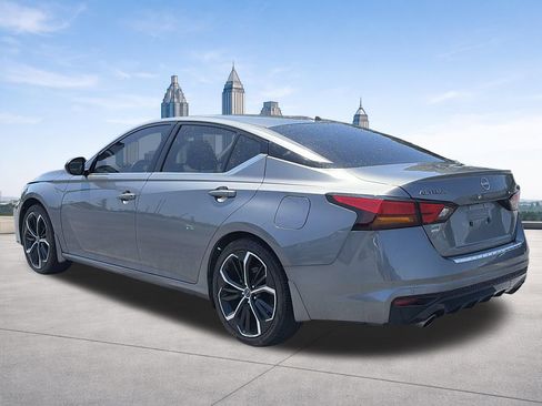 Certified 2023 Nissan Altima 2.5 SR FWD image 3