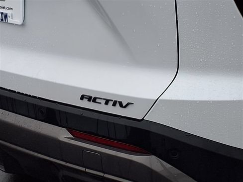 New 2026 Chevrolet Equinox ACTIV w/ LPO, Floor Liner Package FWD image 23