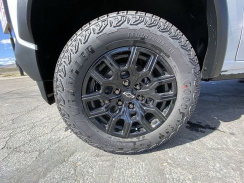 New 2026 Chevrolet Colorado Trail Boss AWD/4WD image 10