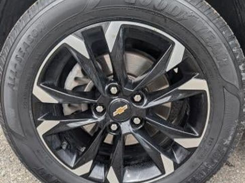 Used 2021 Chevrolet TrailBlazer LT w/ Sun and Liftgate Package AWD/4WD image 7