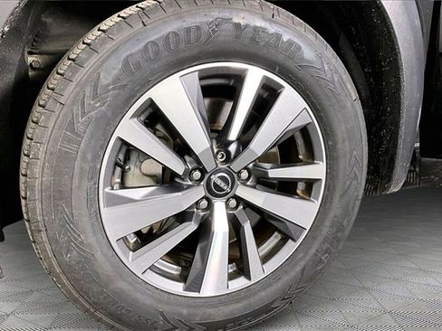 Used 2023 Nissan Pathfinder SL w/ Lighting Package (N92) image 33