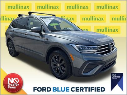 Used 2024 Volkswagen Tiguan SE w/ Panoramic Sunroof Package