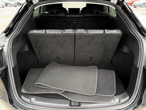 Used 2024 Tesla Model Y Long Range image 63