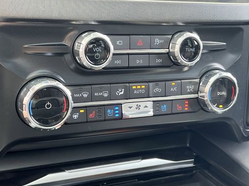 New 2026 Ford F250 Platinum image 21