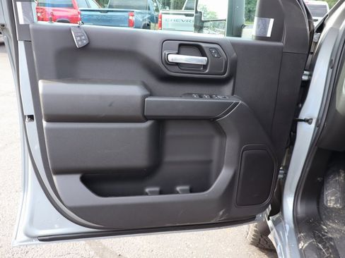 New 2025 Chevrolet Silverado 2500 Custom w/ Custom Value Package image 4