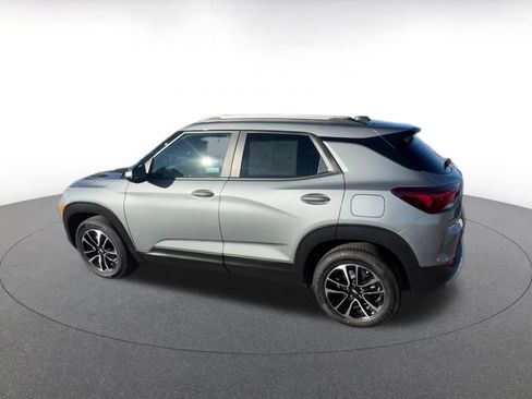 Used 2025 Chevrolet TrailBlazer LT image 10