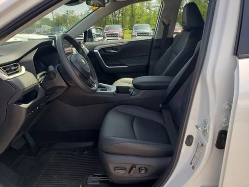Used 2025 Toyota RAV4 XLE Premium AWD/4WD image 10