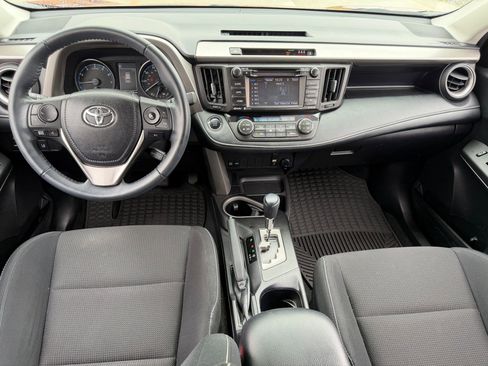 Used 2018 Toyota RAV4 XLE w/ Plus Extra Value Package image 27