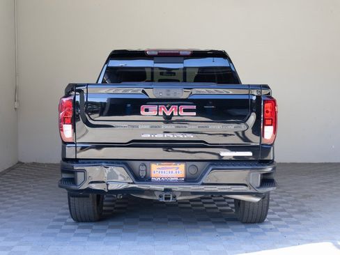 Used 2022 GMC Sierra 1500 Elevation w/ Preferred Package image 12