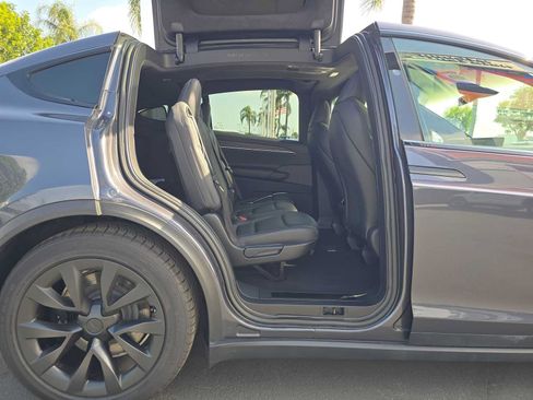 Used 2022 Tesla Model X AWD/4WD image 12