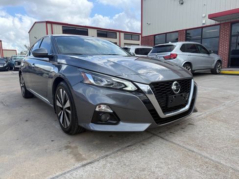 Used 2019 Nissan Altima 2.5 SL image 1