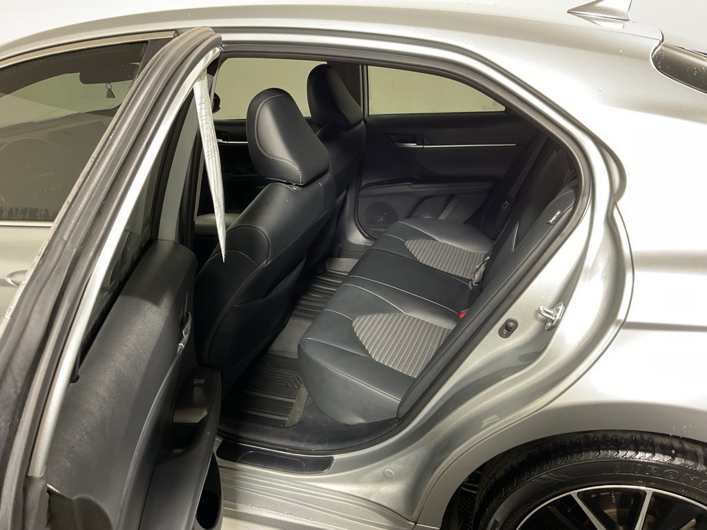 Used 2021 Toyota Camry SE FWD image 30