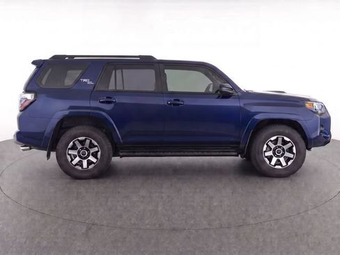 Used 2023 Toyota 4Runner TRD Off-Road Premium w/ Moonroof Package AWD/4WD image 2