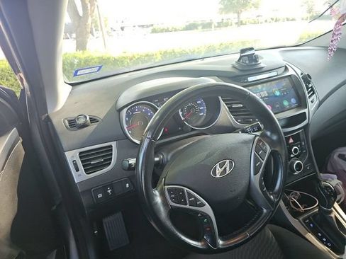 Used 2016 Hyundai Elantra Value Edition FWD image 7