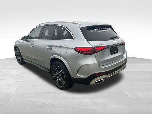 Used 2025 Mercedes-Benz GLC 350e 4MATIC image 3