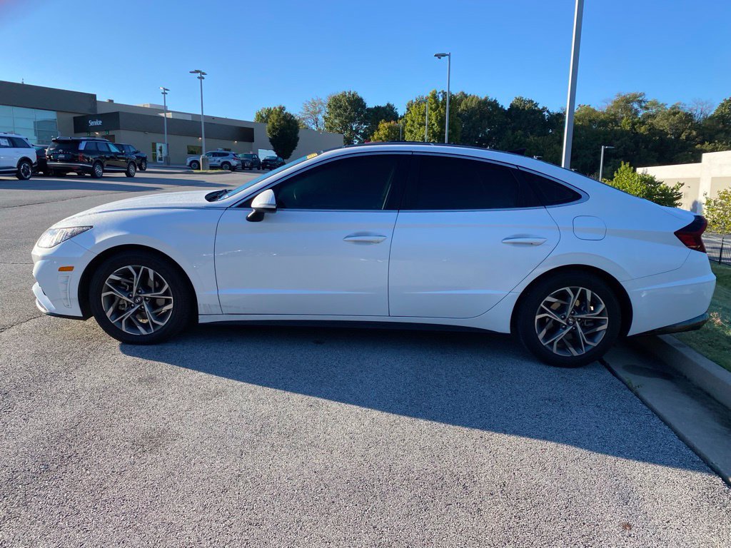 Used 2022 Hyundai Sonata SEL w/ Convenience Package FWD image 4