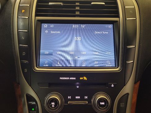 Used 2019 Lincoln Nautilus Select AWD/4WD image 25